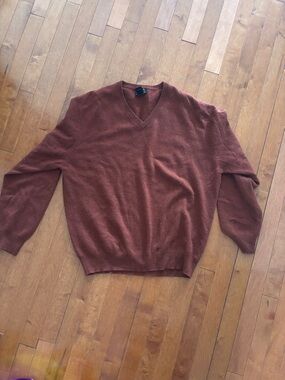 Men's V-Neck Cashmere Sweater